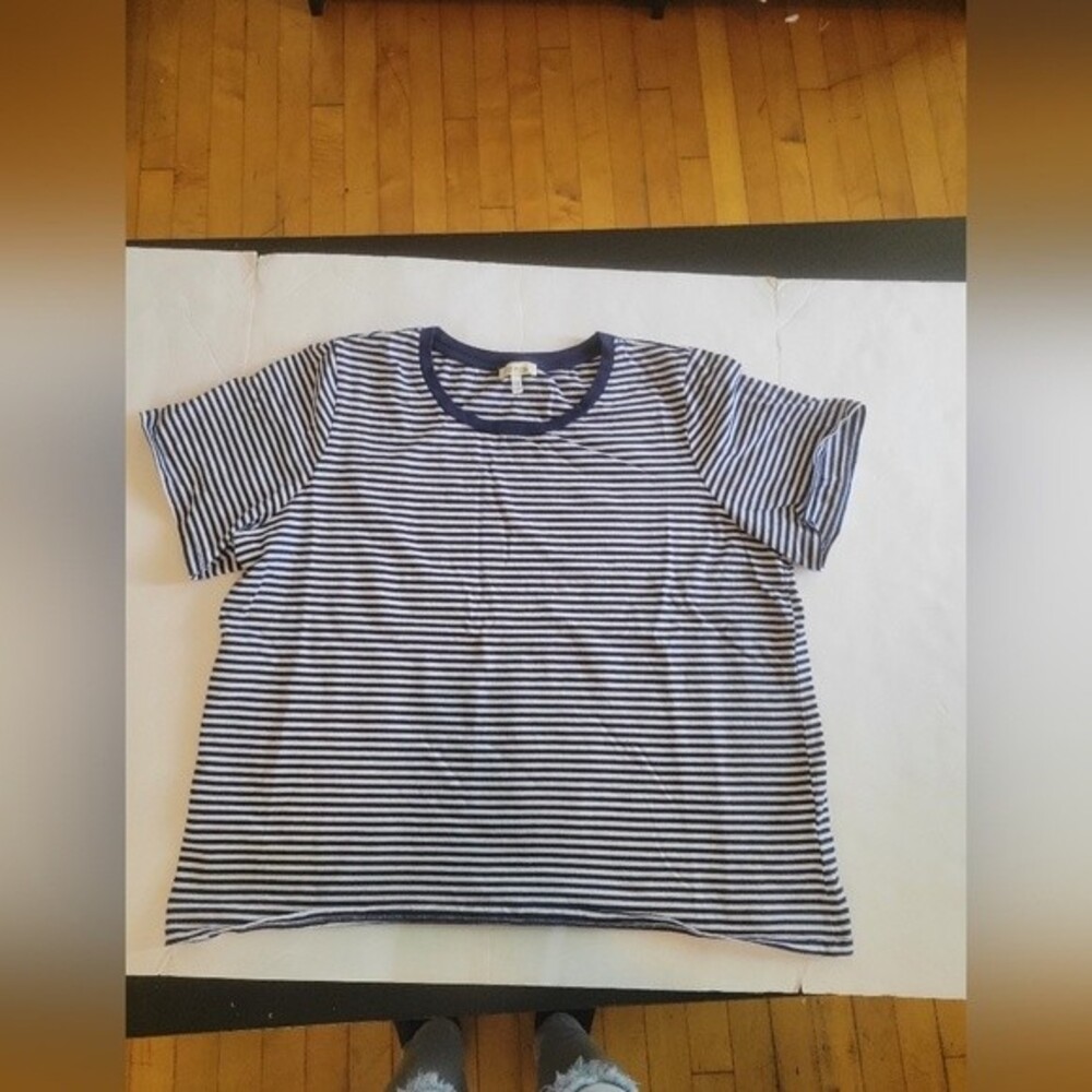 ELLA Moss Top T-shirt Size XXL Short Sleeves Striped Blue/white